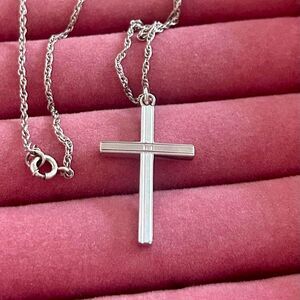 La-mode Vintage Sterling Silver Cross Pendant Necklace